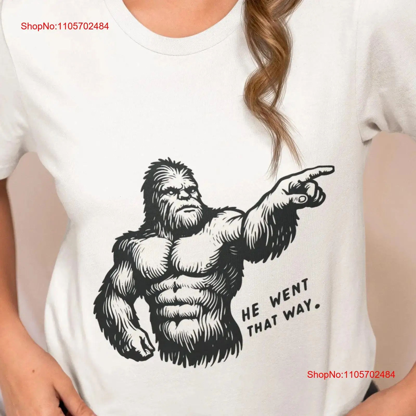 Outdoor Adventure Ideas - Maglietta divertente Bigfoot muscoloso, Sasquatch He