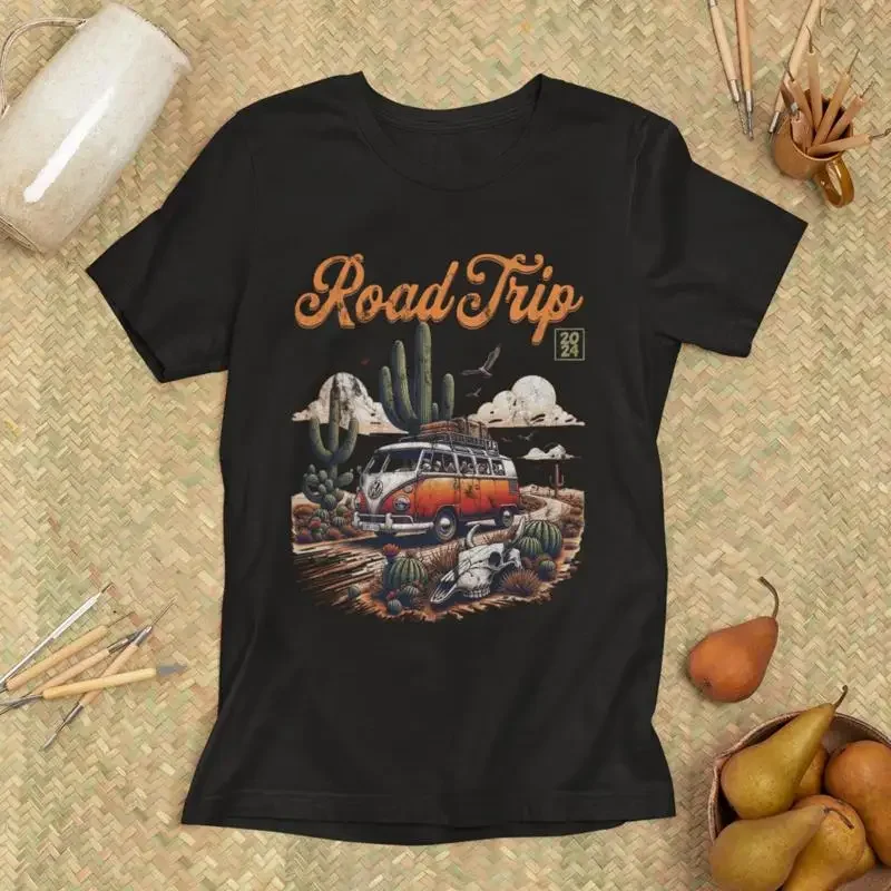 Outdoor Adventure Ideas - Maglietta Road Trip dal design classico
