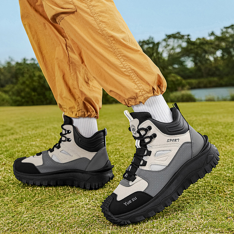 Stivali alti da uomo, con fode - Outdoor Adventure For Adults recensione e prezzo